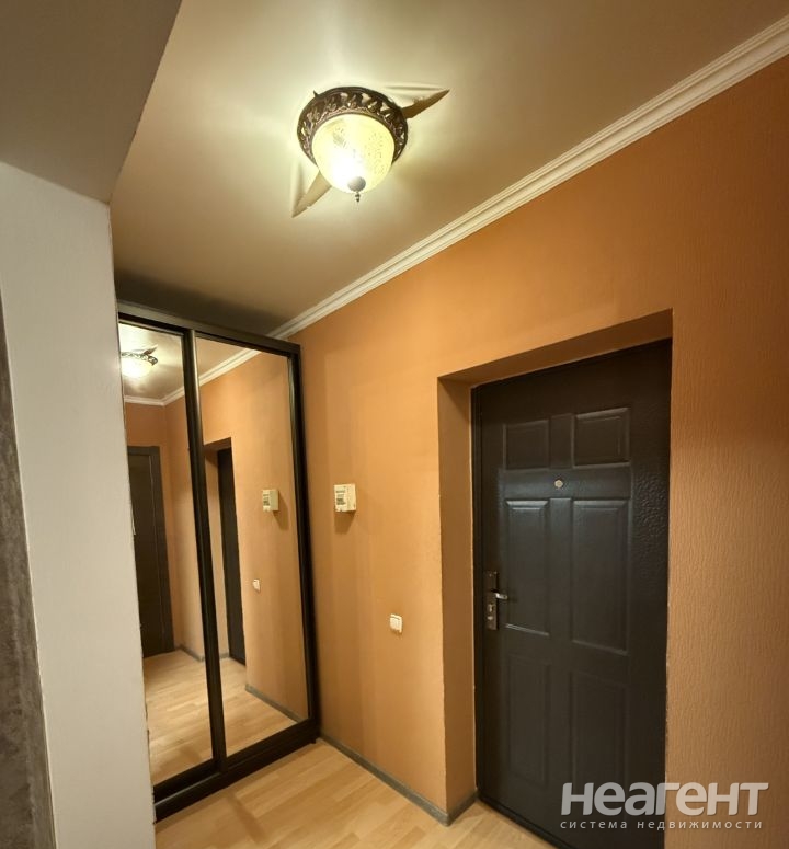 Продается 1-комнатная квартира, 39,2 м²