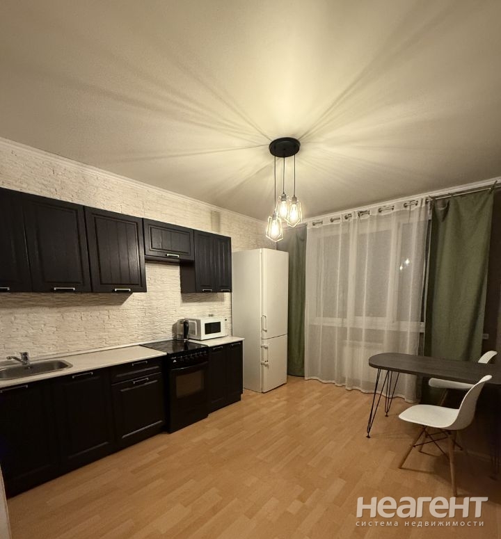 Продается 1-комнатная квартира, 39,2 м²