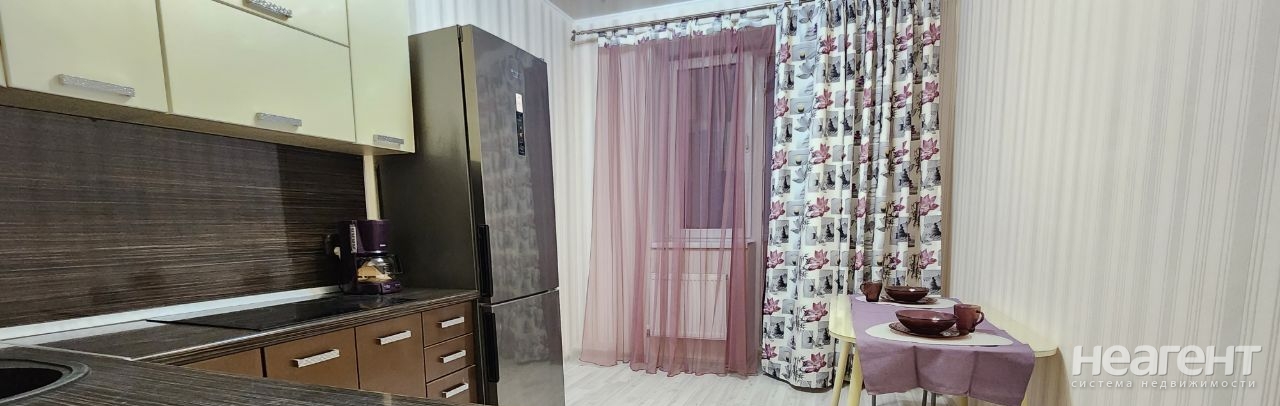 Сдается 1-комнатная квартира, 40 м²