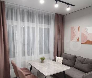 Продается 1-комнатная квартира, 39 м²