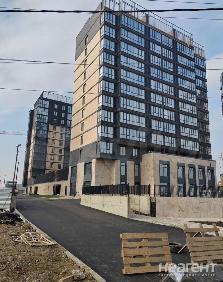 Продается 1-комнатная квартира, 46,6 м²