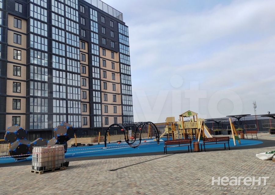 Продается 1-комнатная квартира, 46,6 м²