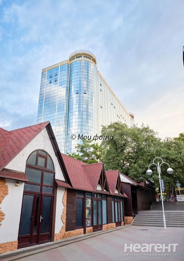 Продается 1-комнатная квартира, 36,8 м²