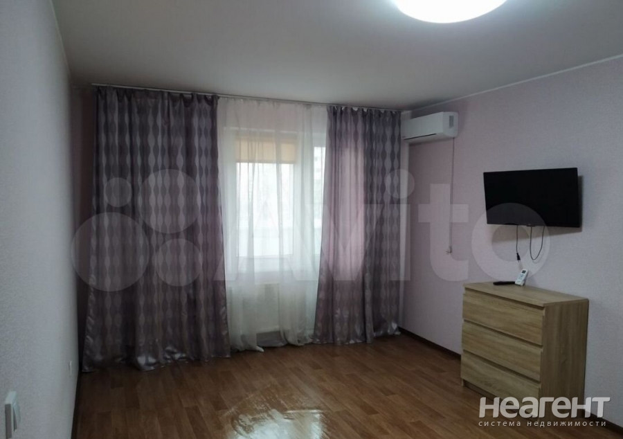 Продается 1-комнатная квартира, 46,3 м²