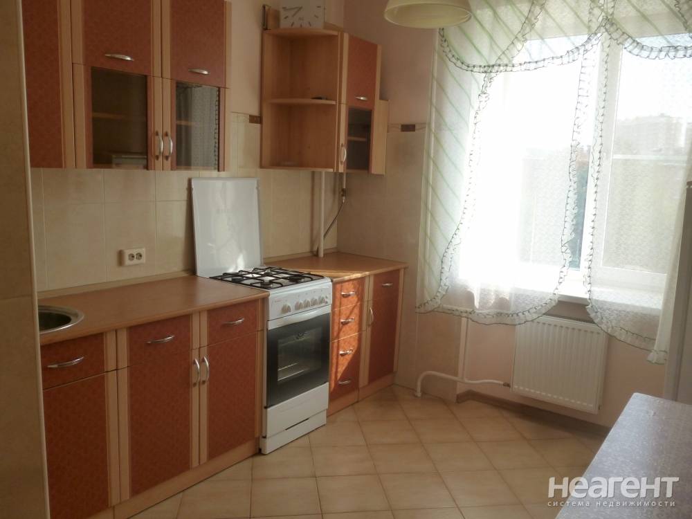 Сдается 1-комнатная квартира, 47 м²