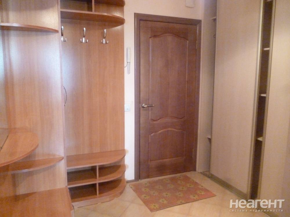 Сдается 1-комнатная квартира, 47 м²