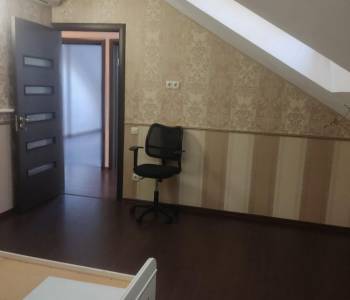 Сдается Многокомнатная квартира, 120 м²