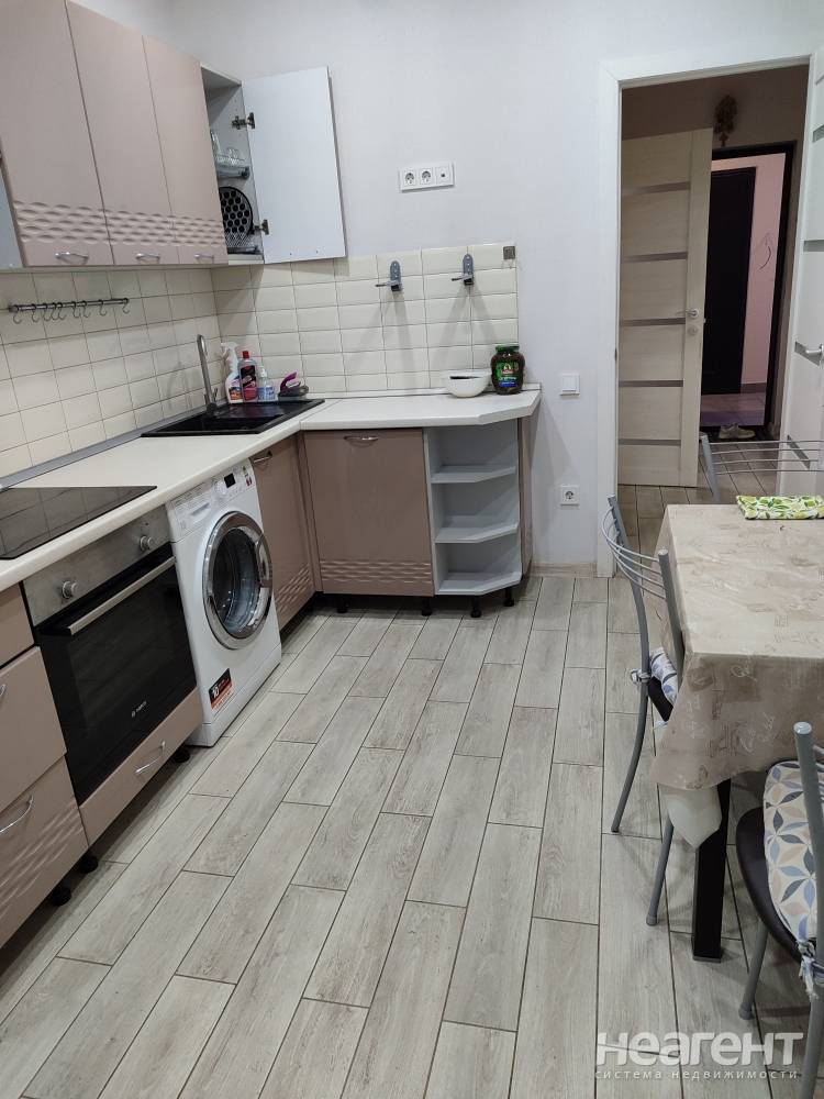 Сдается 1-комнатная квартира, 35 м²