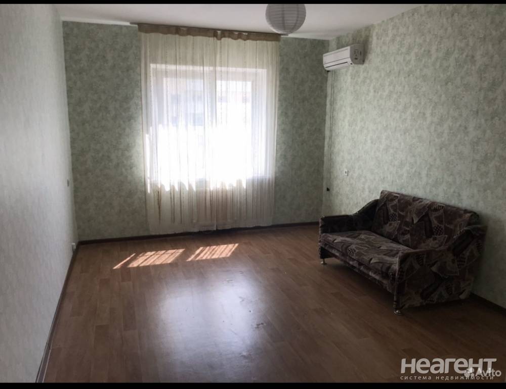 Сдается 1-комнатная квартира, 46 м²