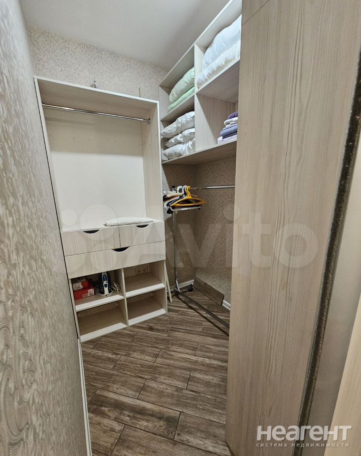 Сдается 1-комнатная квартира, 41 м²