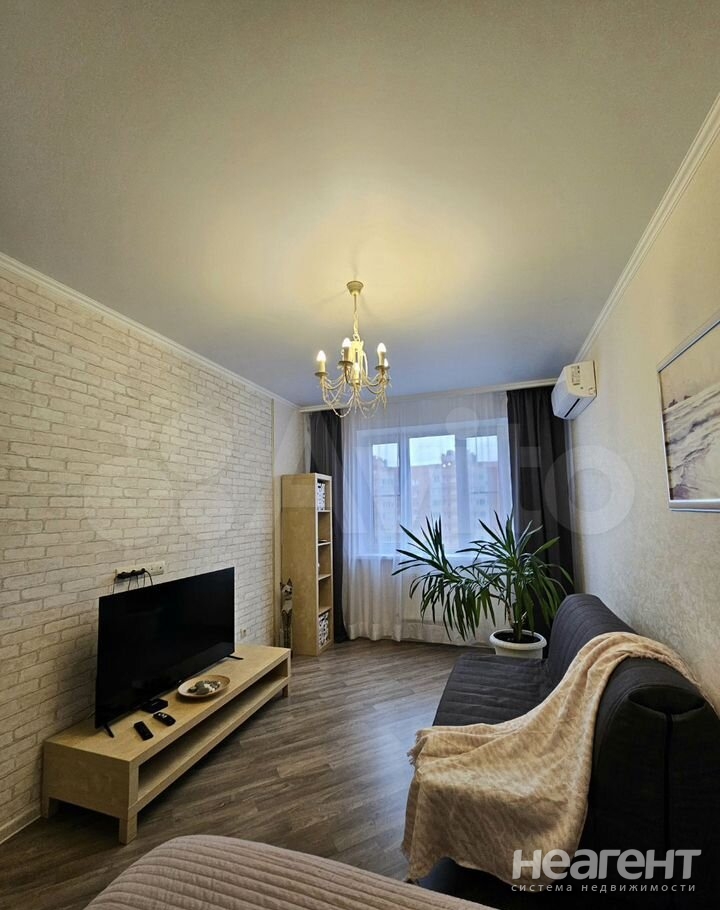 Сдается 1-комнатная квартира, 41 м²