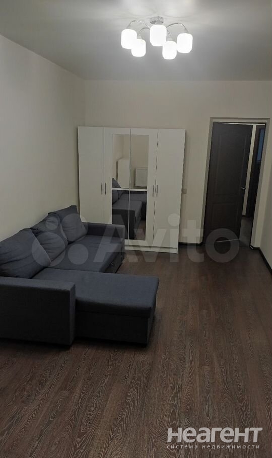 Сдается 2-х комнатная квартира, 64 м²