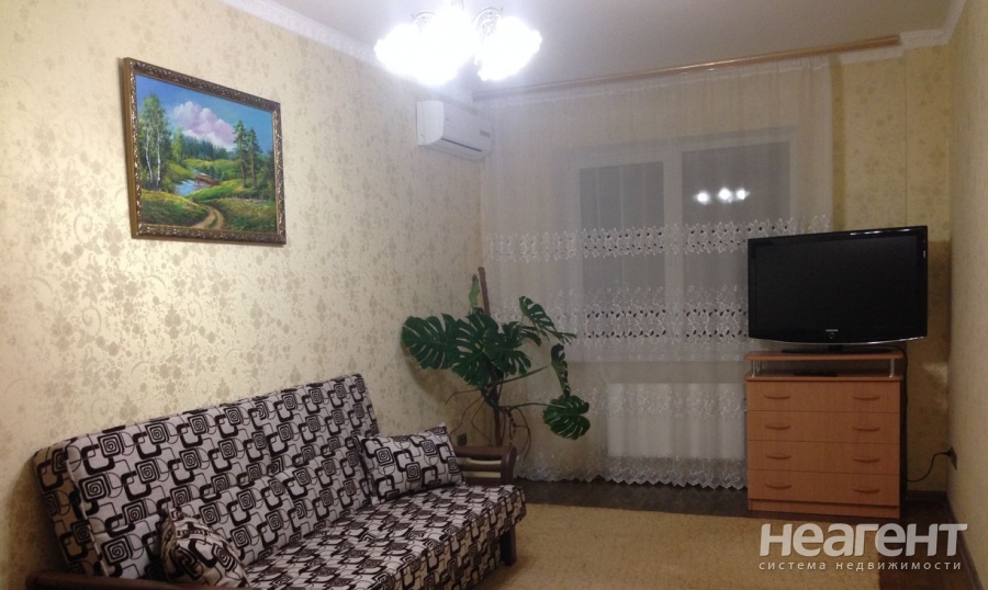 Сдается 1-комнатная квартира, 43,9 м²