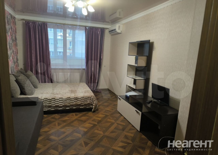 Сдается 1-комнатная квартира, 40 м²