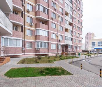 Продается 1-комнатная квартира, 45 м²