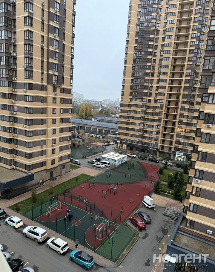 Продается 3-х комнатная квартира, 101,7 м²