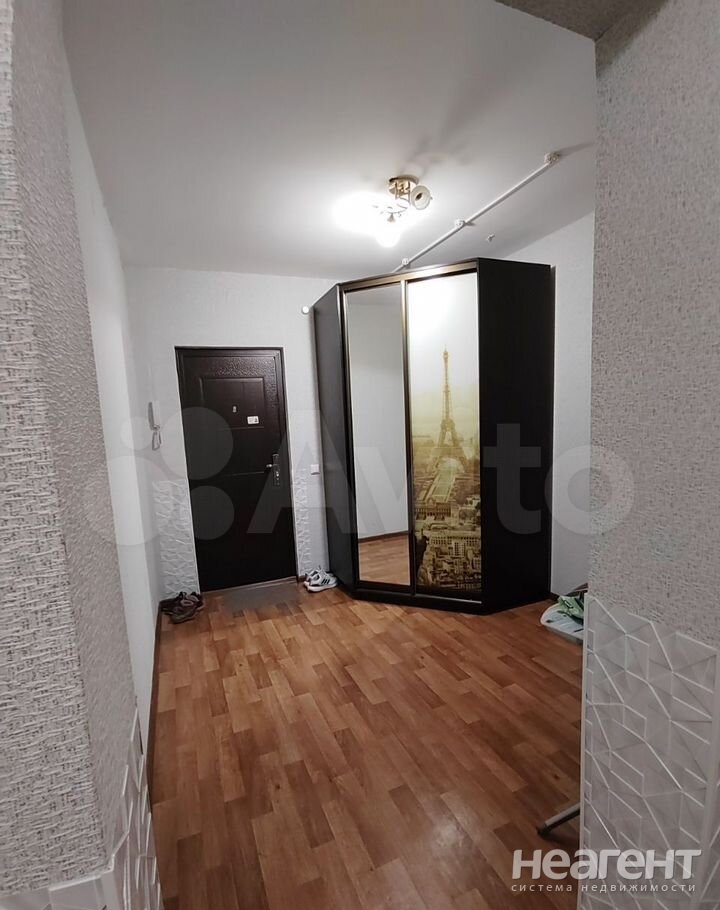 Сдается 1-комнатная квартира, 43,4 м²