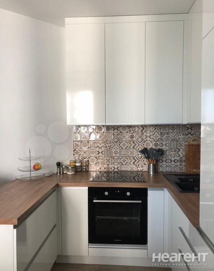 Продается 2-х комнатная квартира, 57 м²