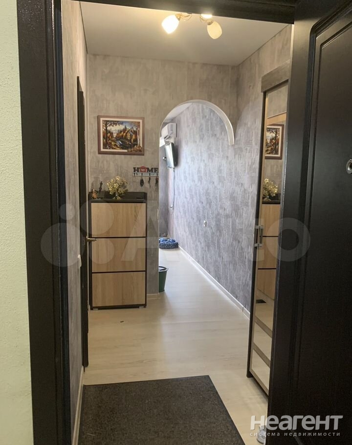 Продается 1-комнатная квартира, 46,7 м²