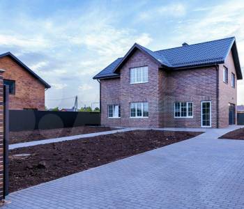 Продается Дом, 215 м²