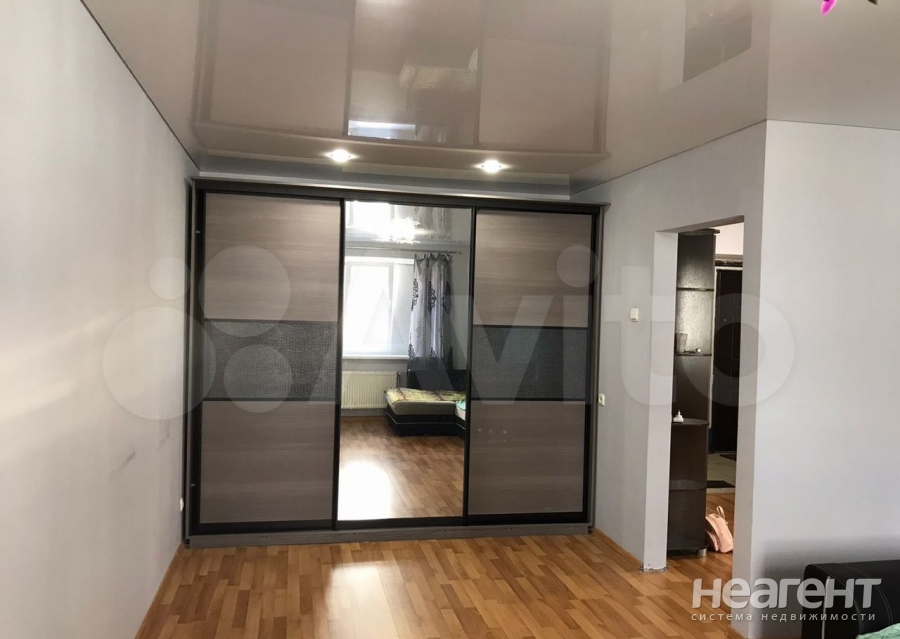 Продается 1-комнатная квартира, 45,7 м²