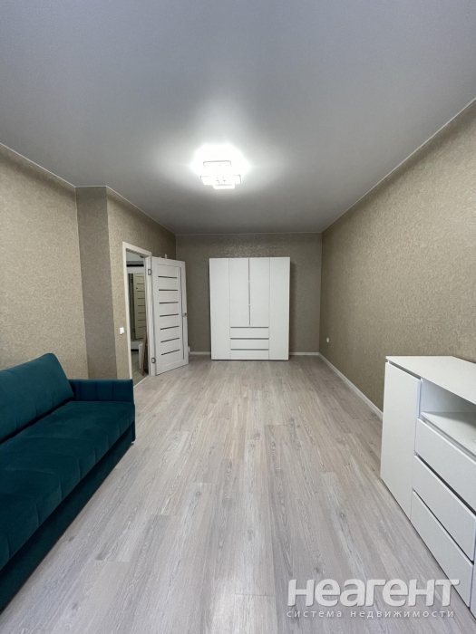 Продается 1-комнатная квартира, 41 м²