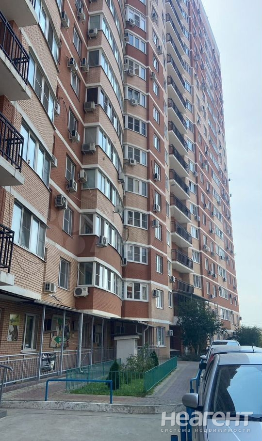 Продается 1-комнатная квартира, 41 м²