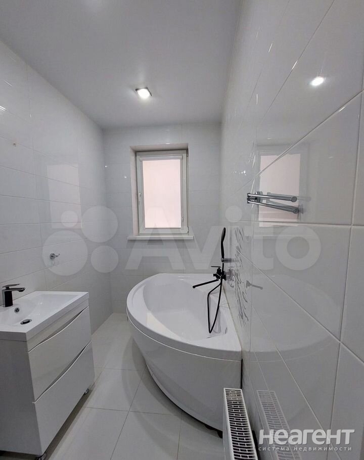 Продается 2-х комнатная квартира, 58 м²