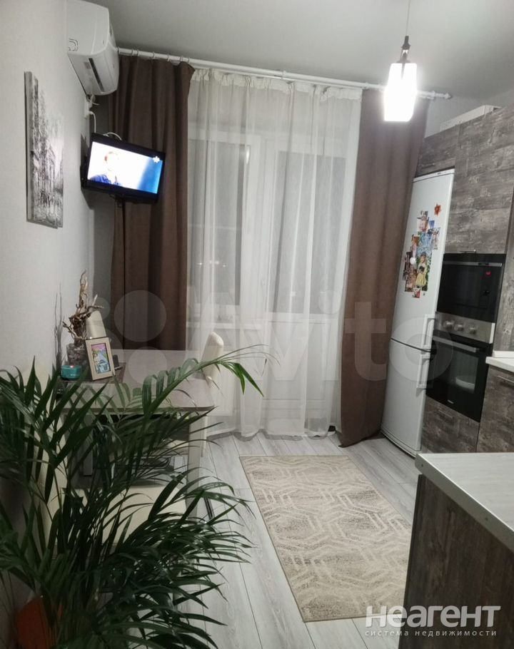 Продается 1-комнатная квартира, 36,6 м²