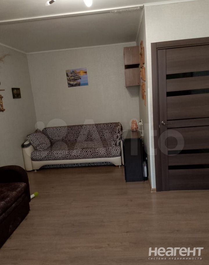 Продается 1-комнатная квартира, 36 м²