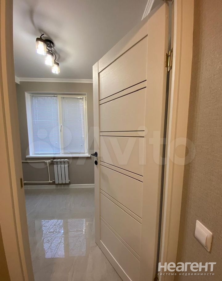 Продается 1-комнатная квартира, 36 м²