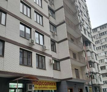 Продается 1-комнатная квартира, 38 м²