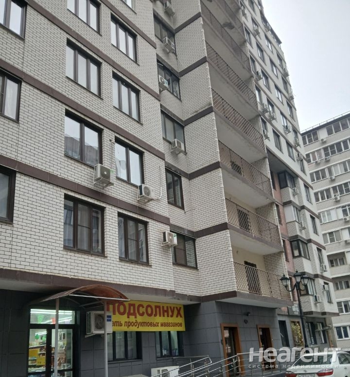 Продается 1-комнатная квартира, 38 м²