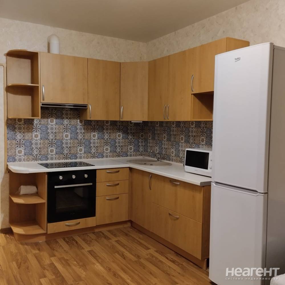 Сдается 1-комнатная квартира, 47 м²