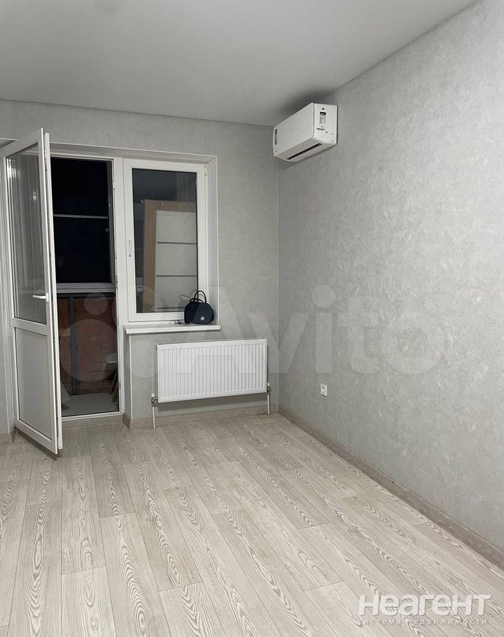 Продается 1-комнатная квартира, 36 м²