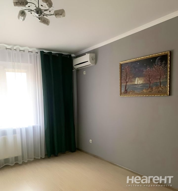 Сдается 2-х комнатная квартира, 72 м²