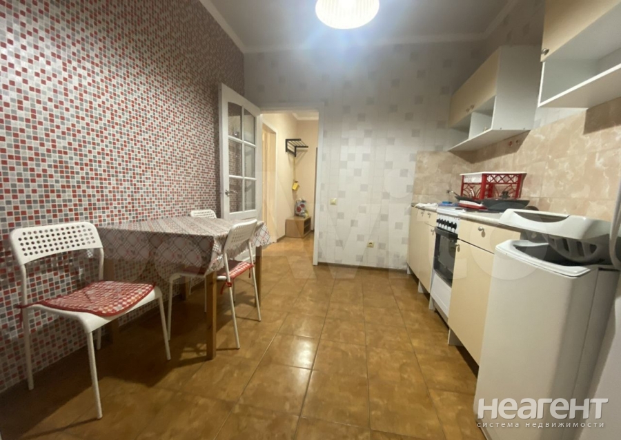 Сдается 1-комнатная квартира, 35 м²