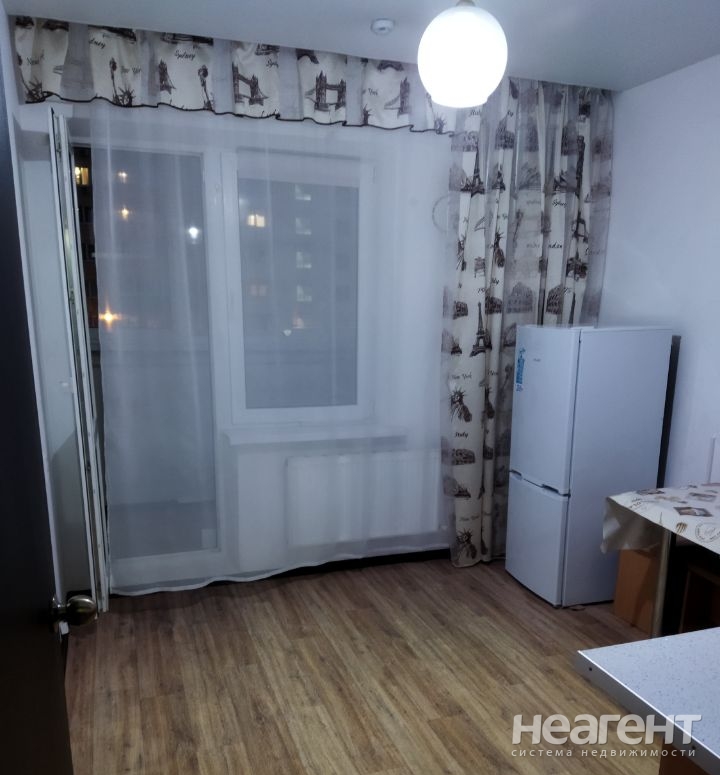 Сдается 2-х комнатная квартира, 57 м²