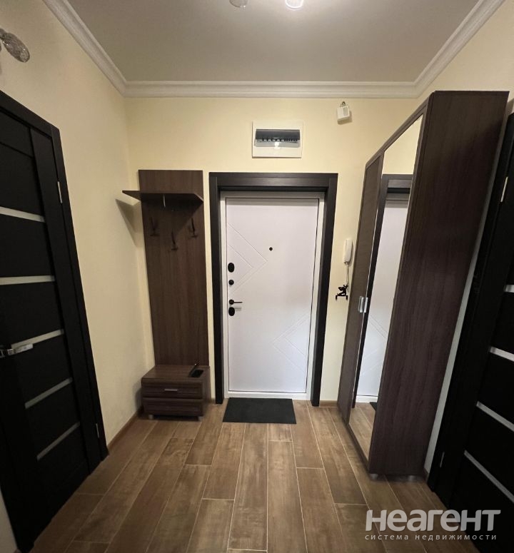 Сдается 1-комнатная квартира, 45 м²