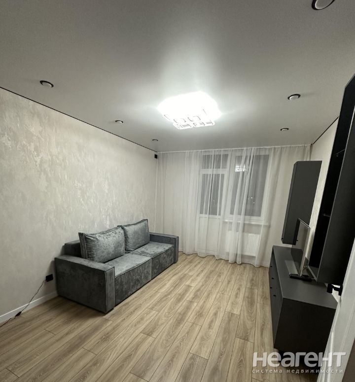 Сдается 2-х комнатная квартира, 62 м²