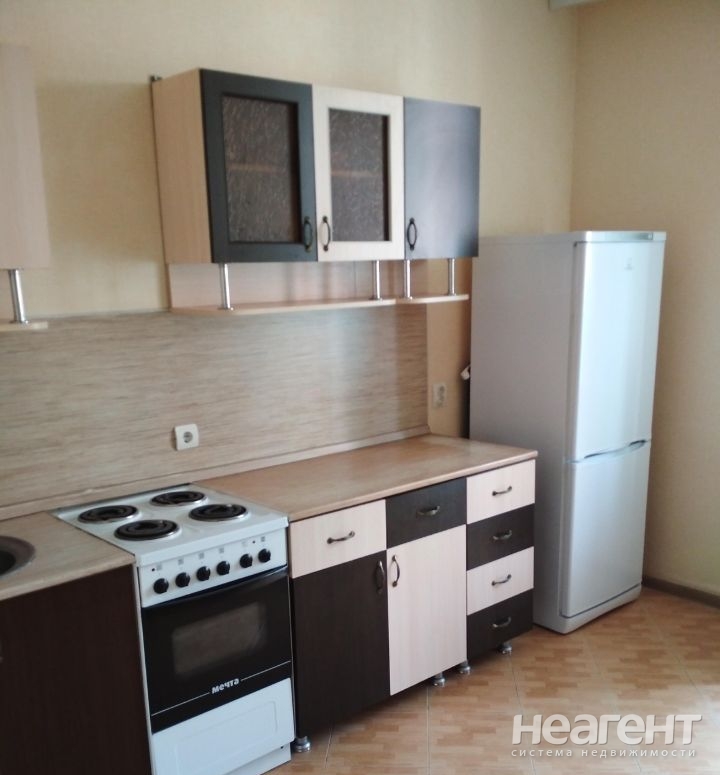 Сдается 1-комнатная квартира, 41 м²