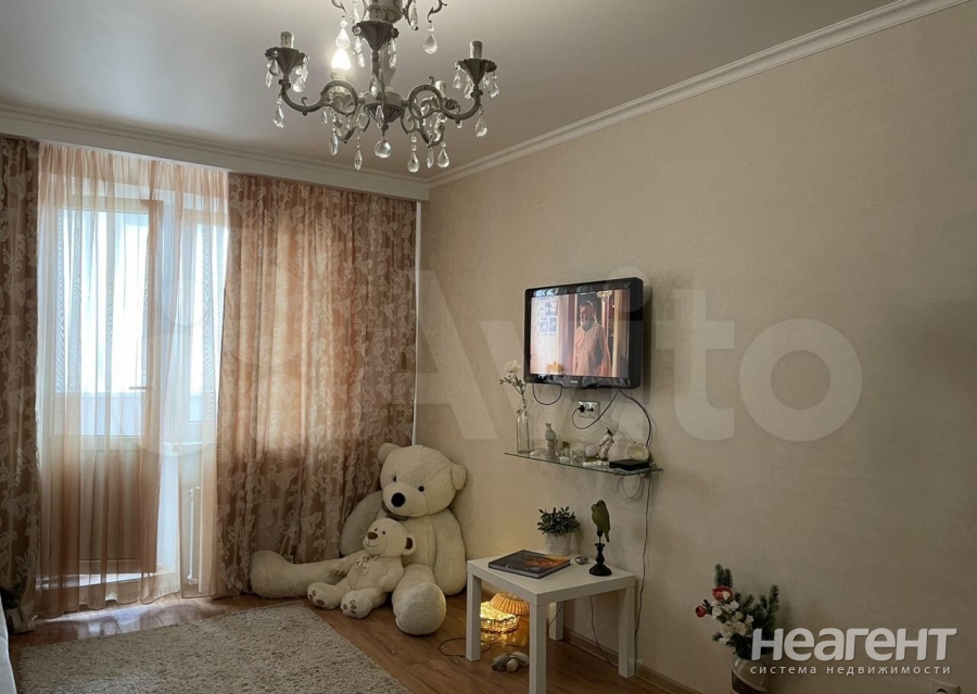 Продается 1-комнатная квартира, 40 м²