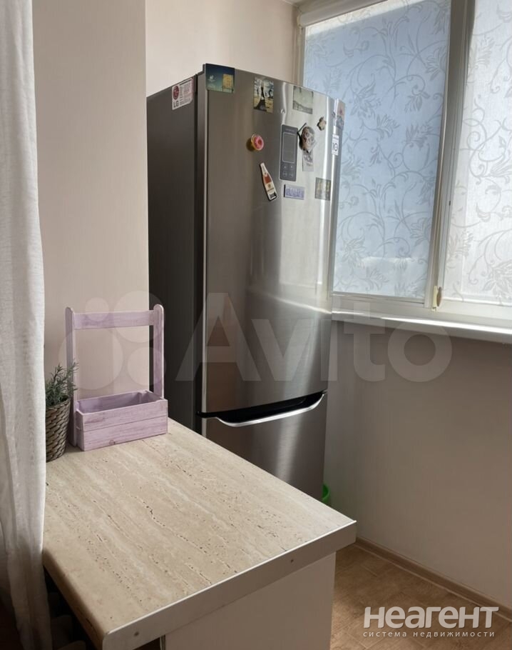 Продается 1-комнатная квартира, 40 м²