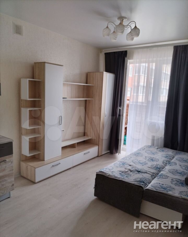 Продается 1-комнатная квартира, 37,6 м²