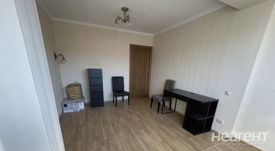 Продается Многокомнатная квартира, 109 м²