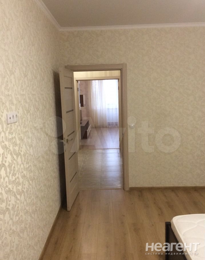 Сдается 2-х комнатная квартира, 80 м²