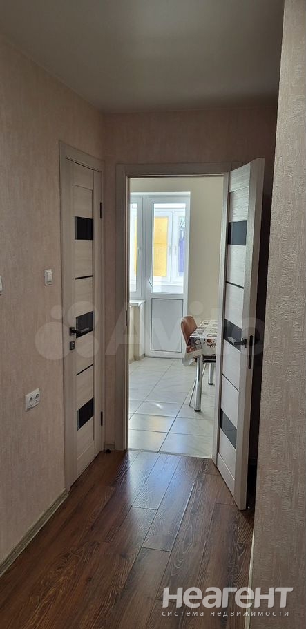 Продается 1-комнатная квартира, 38,6 м²