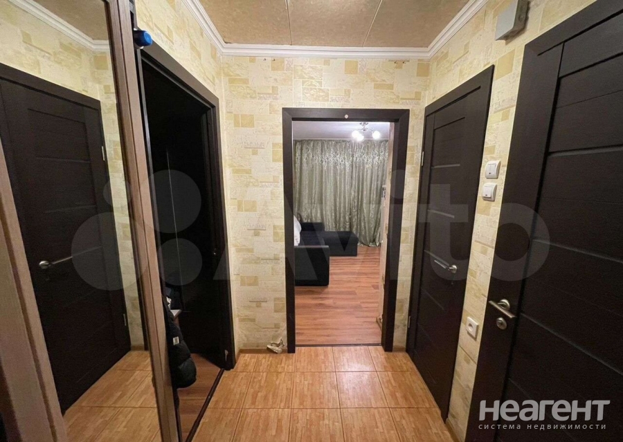 Продается 1-комнатная квартира, 35 м²