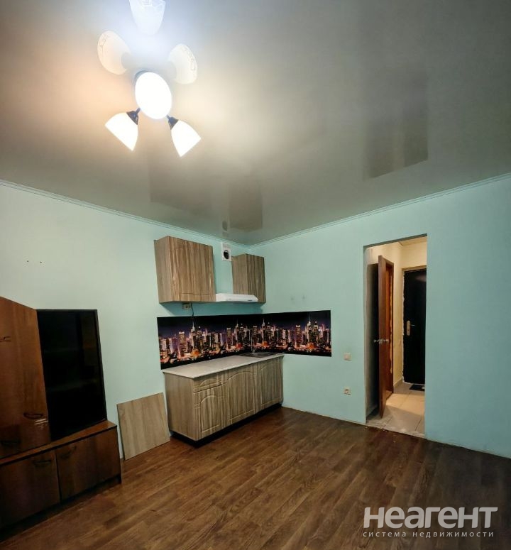 Продается 1-комнатная квартира, 21,9 м²