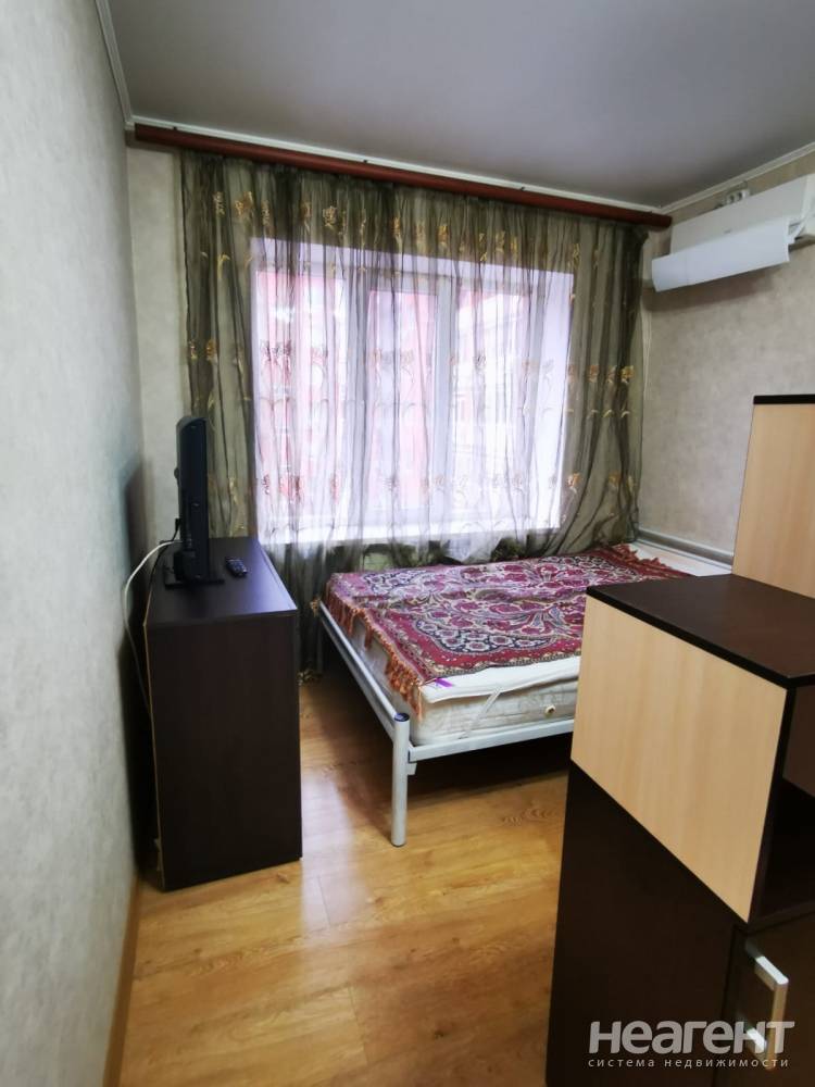 Сдается 1-комнатная квартира, 44 м²